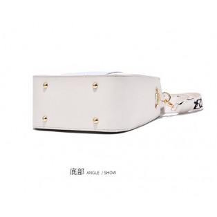 3936 WOMEN SLING BAG